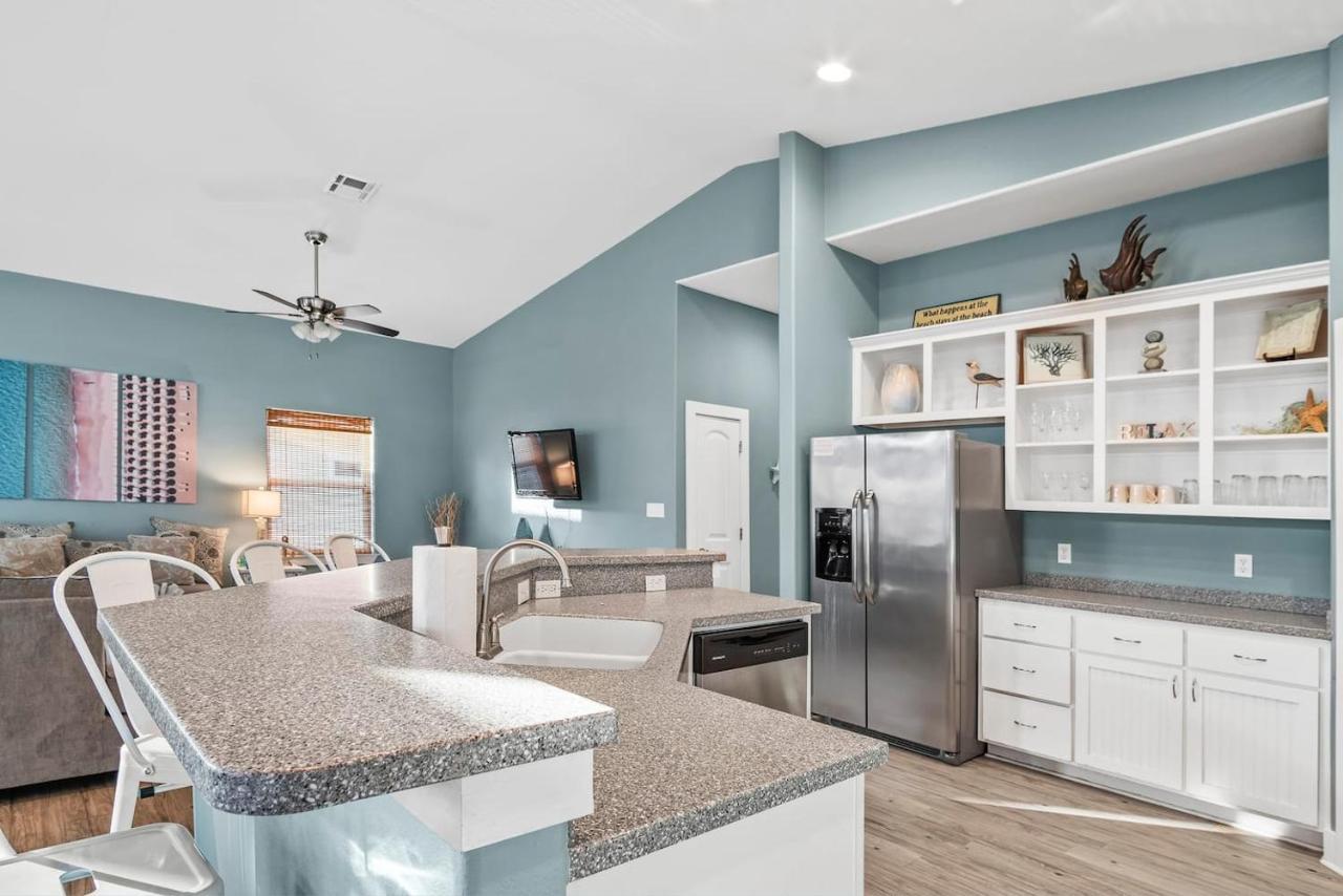 New 5 Bdrm W/Pool, Observation Deck Walk To Beach! Порт-Аранзас Экстерьер фото