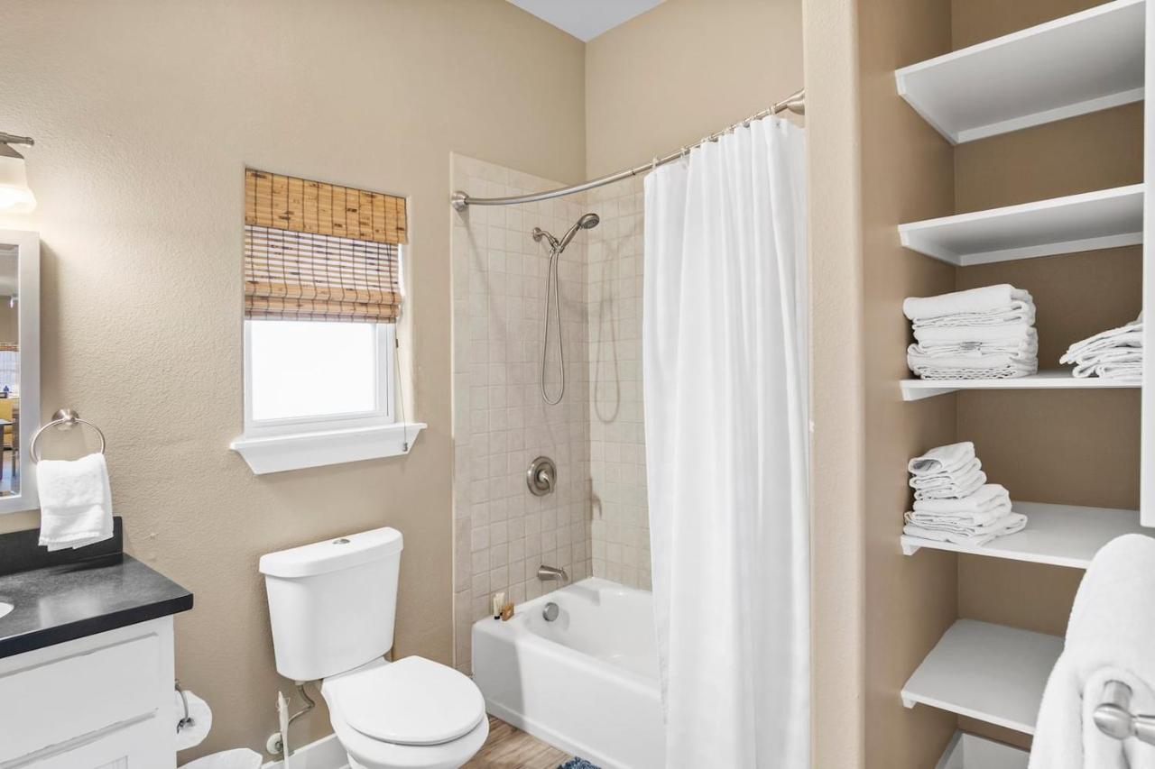 New 5 Bdrm W/Pool, Observation Deck Walk To Beach! Порт-Аранзас Экстерьер фото