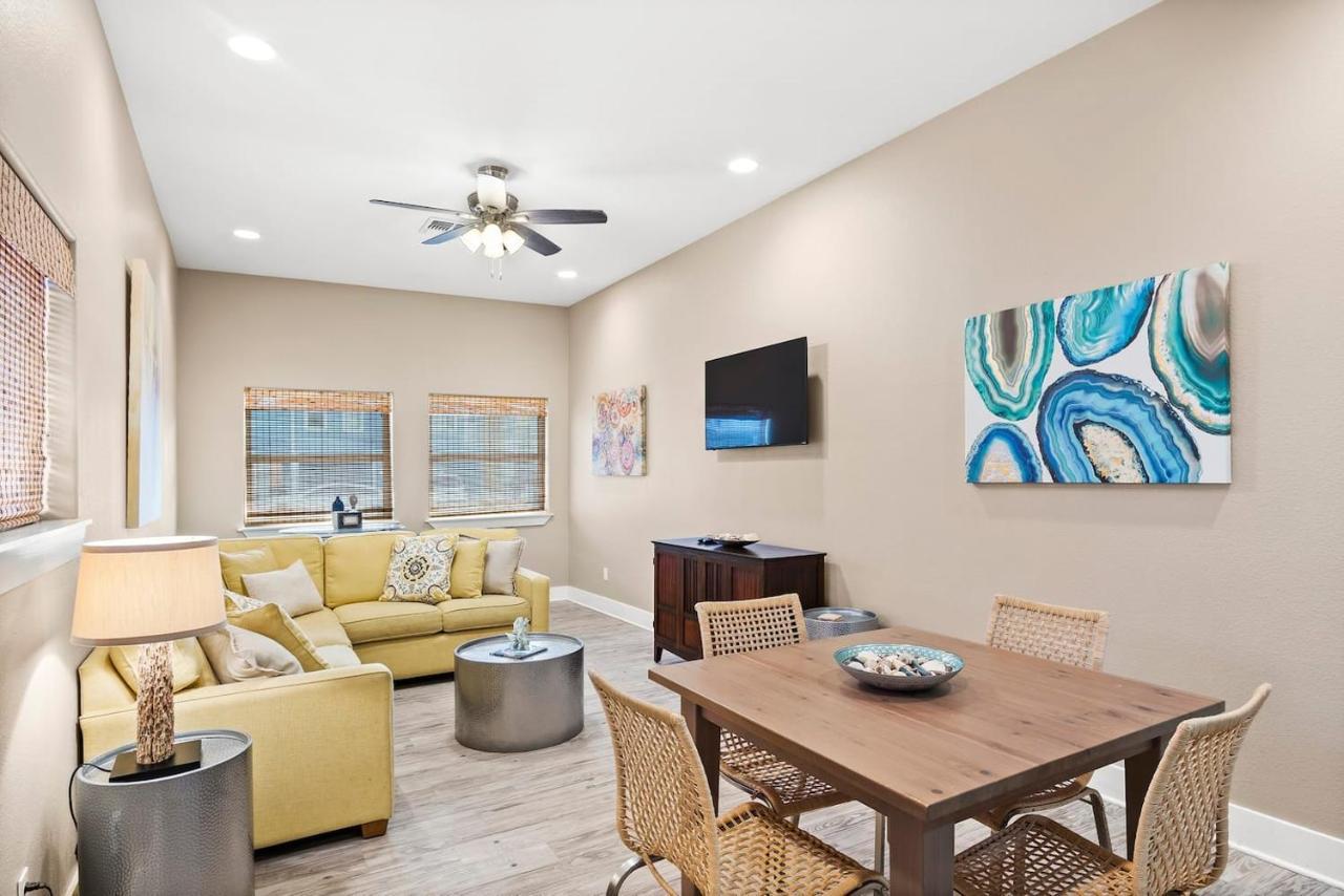 New 5 Bdrm W/Pool, Observation Deck Walk To Beach! Порт-Аранзас Экстерьер фото