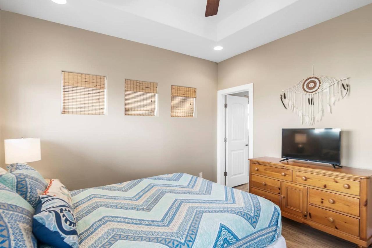 New 5 Bdrm W/Pool, Observation Deck Walk To Beach! Порт-Аранзас Экстерьер фото